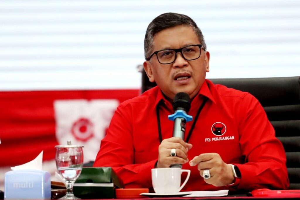 Hasto Kristiyanto Menyampaikan Kondisi Fiskal Indonesia Mengkhawatirkan