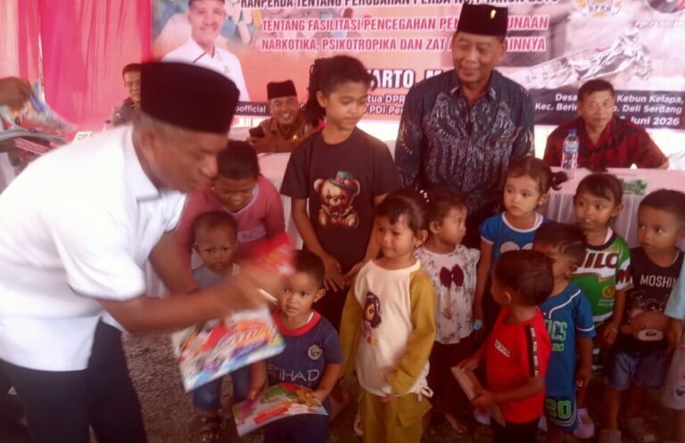 Laksanakan Sosper Didusun Terpencil, Pulangnya Sutarto Bawa Pisang Dan Sukun Hadiah Masyarakat